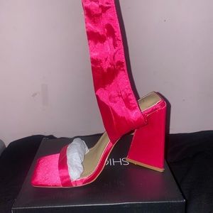 FASHIONNOVA Hot Pink Heeled Wrap Up Sandal